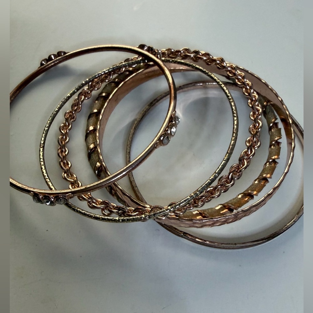Elegant Rose Gold and Silver Bangle Set - Picture 10 of 10